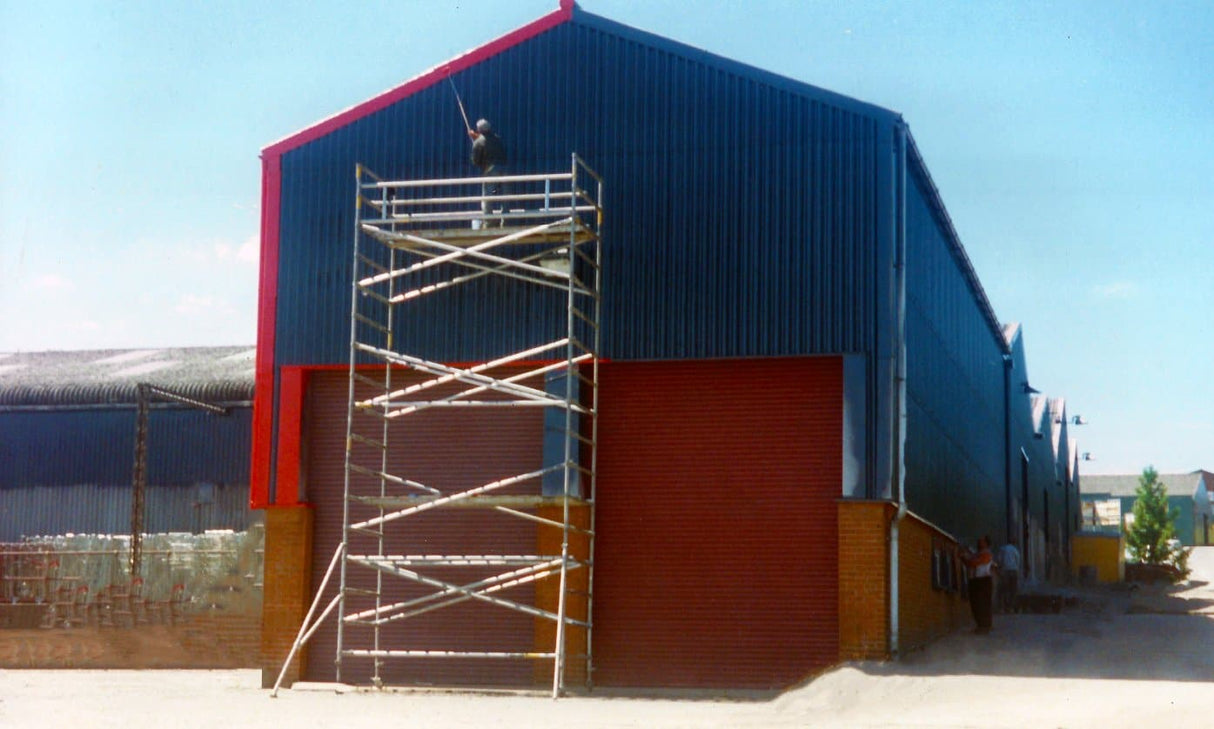 Everest Trade - Agricultural and Industrial Barn Paint - Heavy Duty Oxide Gloss - Solvent Based Paint - PremiumPaints